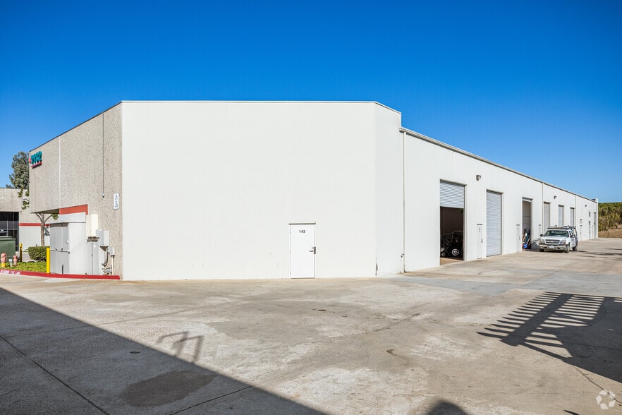 More Photos Of 9932 Prospect Ave, Santee Service For Lease