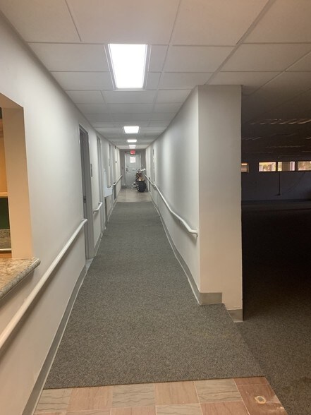 More Photos Of 130 N Ridgewood Ave, Daytona Beach Office For Sale