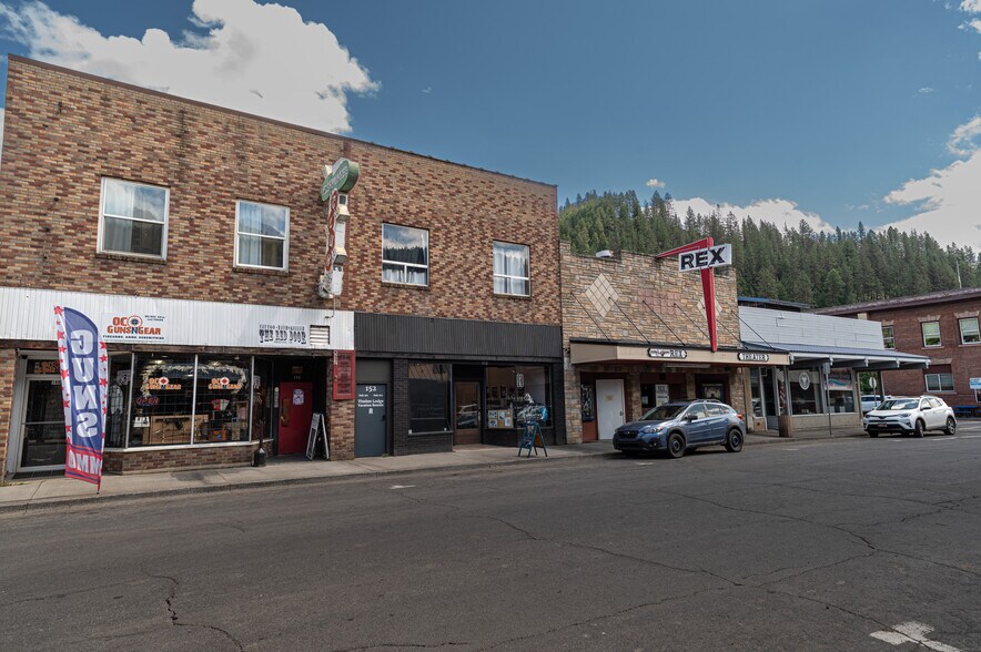 More Photos Of 152 Johnson Ave, Orofino Bar For Sale