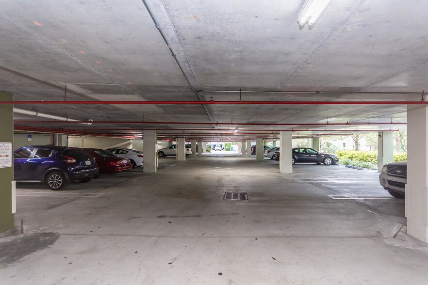 More Photos Of 2301 Wilton Dr, Wilton Manors Apartments For Sale