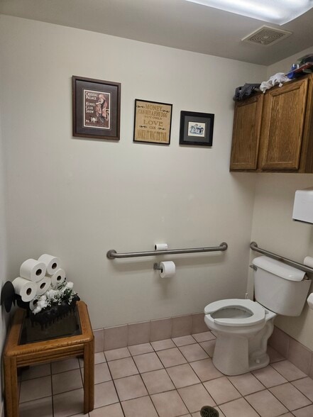 More Photos Of 2109 Madison St, Stevens Point Warehouse For Sale