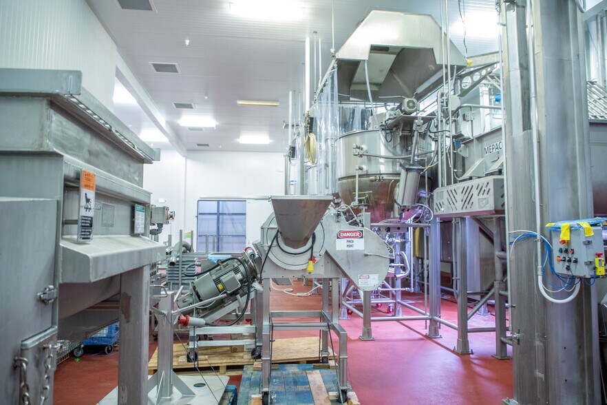 More Photos Of 1885 Las Plumas Ave, San Jose Food Processing For Sale