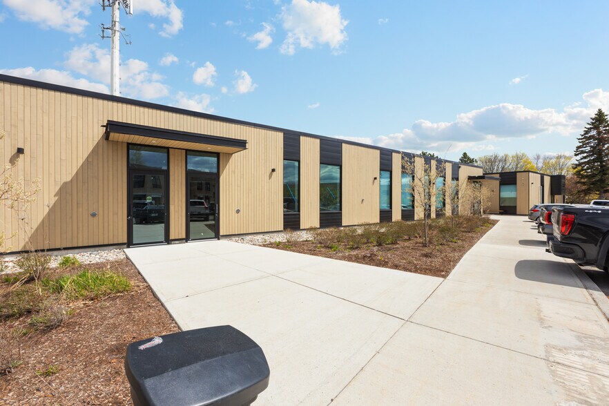 More Photos Of 100 Terence Matthews Cres, Ottawa Office For Sale