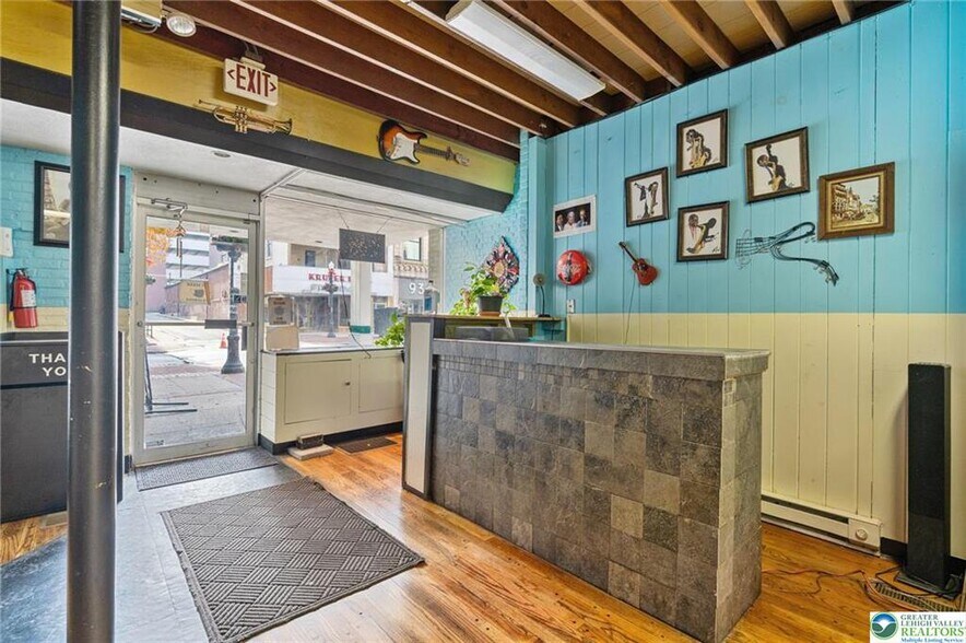 More Photos Of 915 W Hamilton St, Allentown Office Residential For Sale