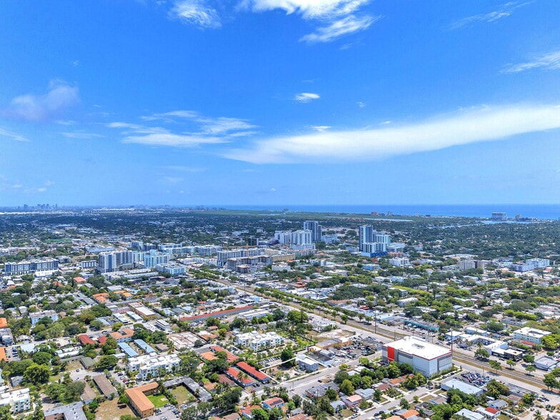 More Photos Of 2135-2237 Washington St, Hollywood Apartments For Sale