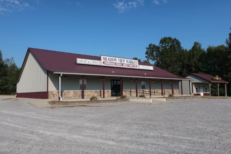 More Photos Of 71 Commerce St, Hickory Supermarket For Sale