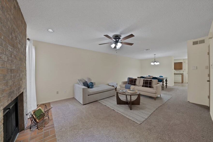 More Photos Of 2415 Sanguinet St, Fort Worth Apartments For Sale