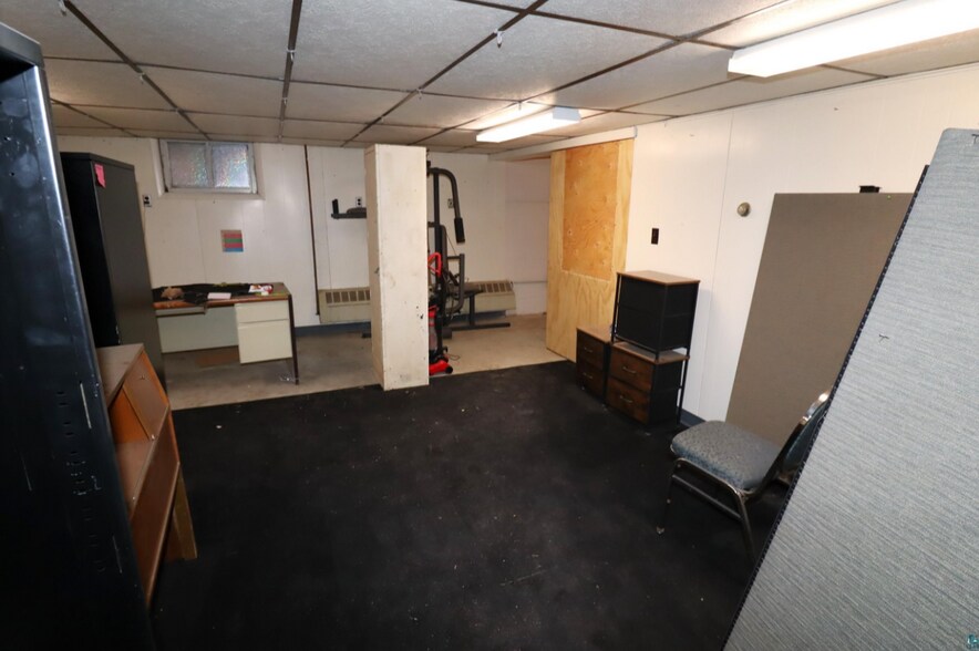 More Photos Of 220 Main St E, Ashland Office For Sale