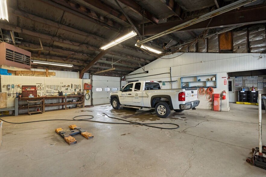 More Photos Of 5278 S Livonia Rd, Livonia Industrial For Sale