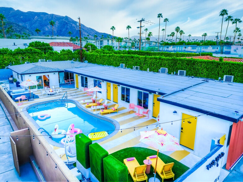 More Photos Of 1339 N Indian Canyon Dr, Palm Springs Hotel For Sale