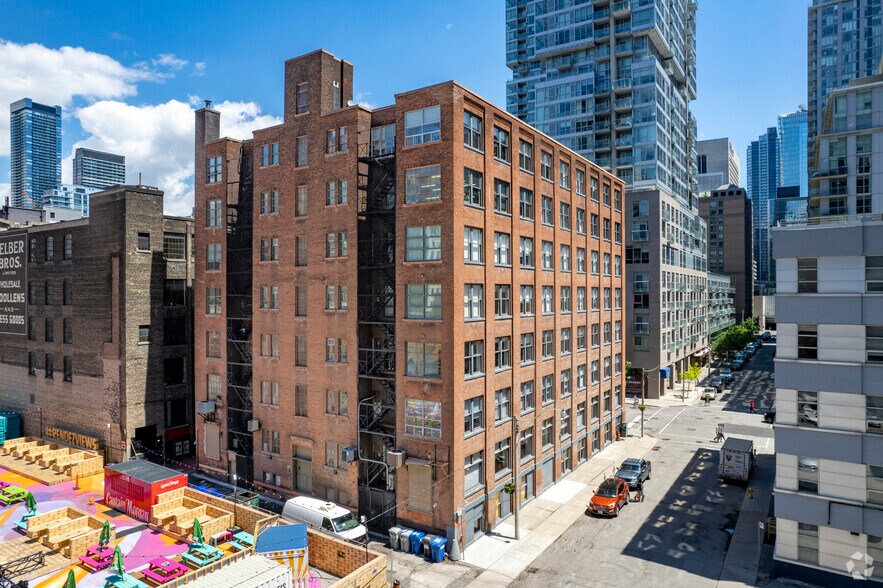 More Photos Of 30-34 Duncan St, Toronto Office For Lease