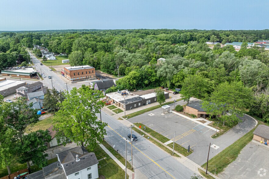 More Photos Of 14695 16th Ave, Marne Bank For Sale