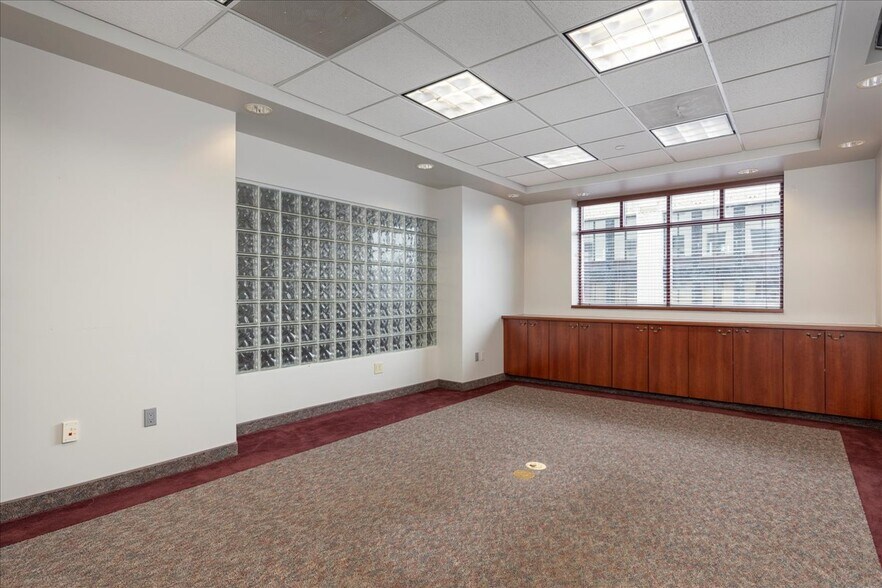 More Photos Of 360 Delaware Ave, Buffalo Office For Lease