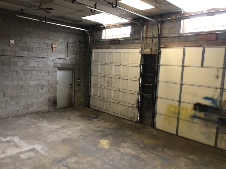 More Photos Of 178 Main Rd, Montville Flex For Lease