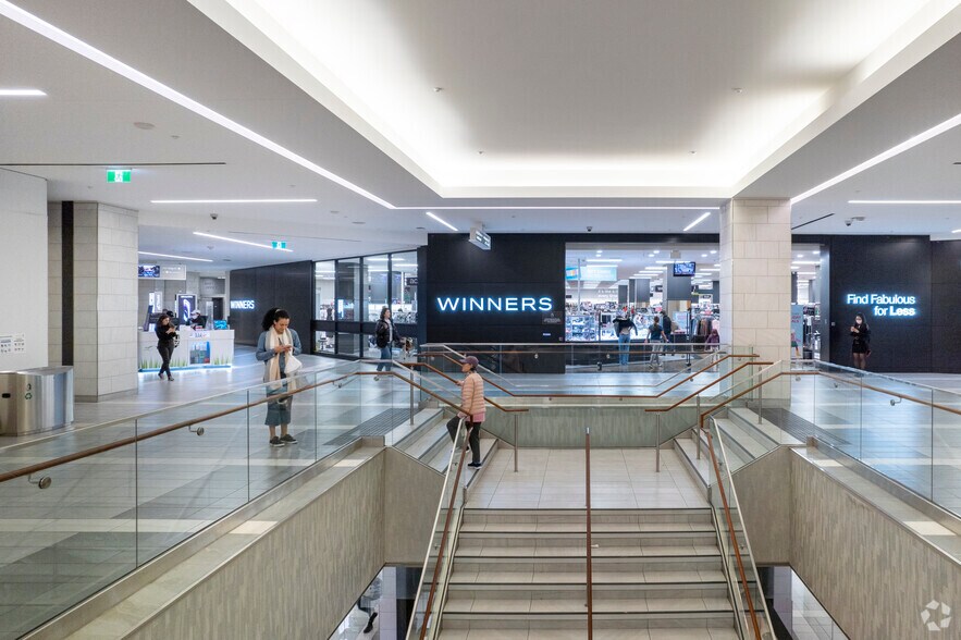 More Photos Of 4841 Yonge St, Toronto Storefront For Lease