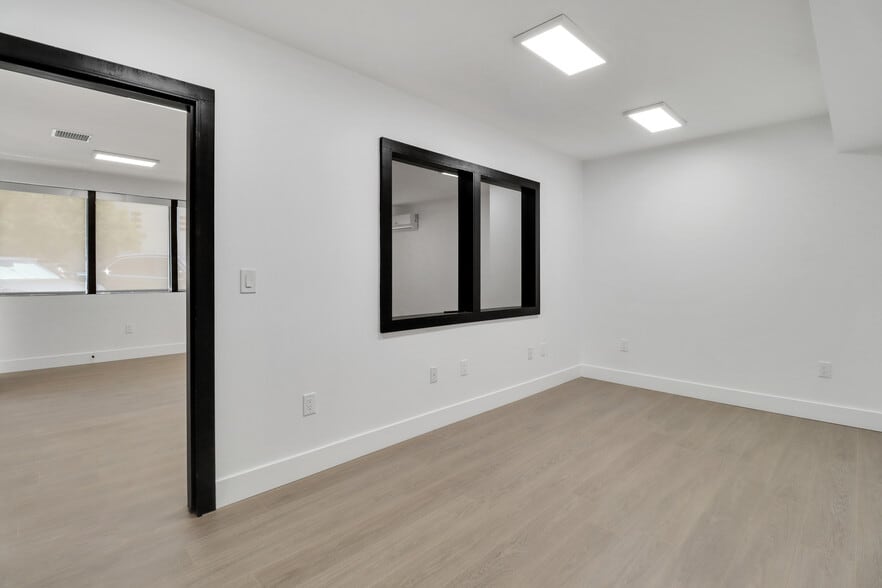 More Photos Of 14852 Ventura Blvd, Sherman Oaks Loft Creative Space For Lease