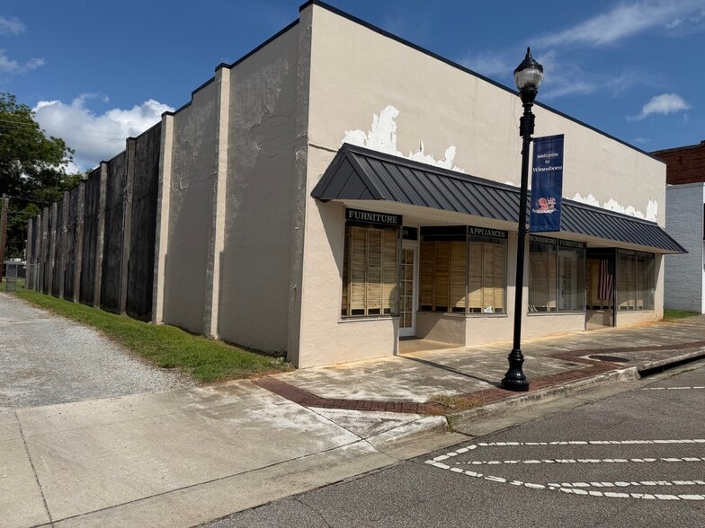 More Photos Of 112 N Congress St, Winnsboro Flex For Sale