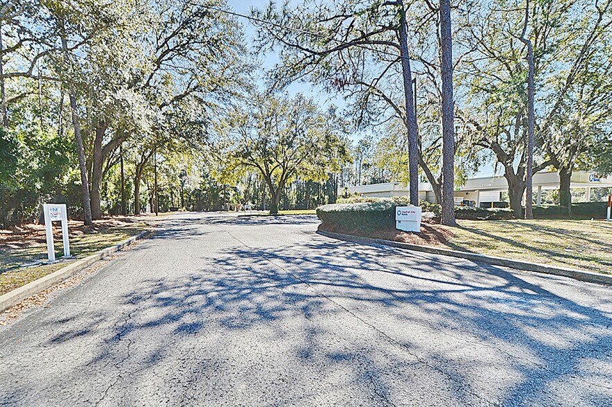 More Photos Of 10241 N Florida Ave, Citrus Springs Bank For Sale