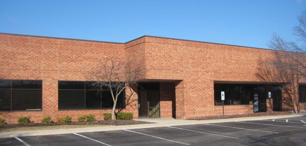 Primary Photo Of 742-762 Brooksedge Plaza Dr, Westerville Flex For Lease