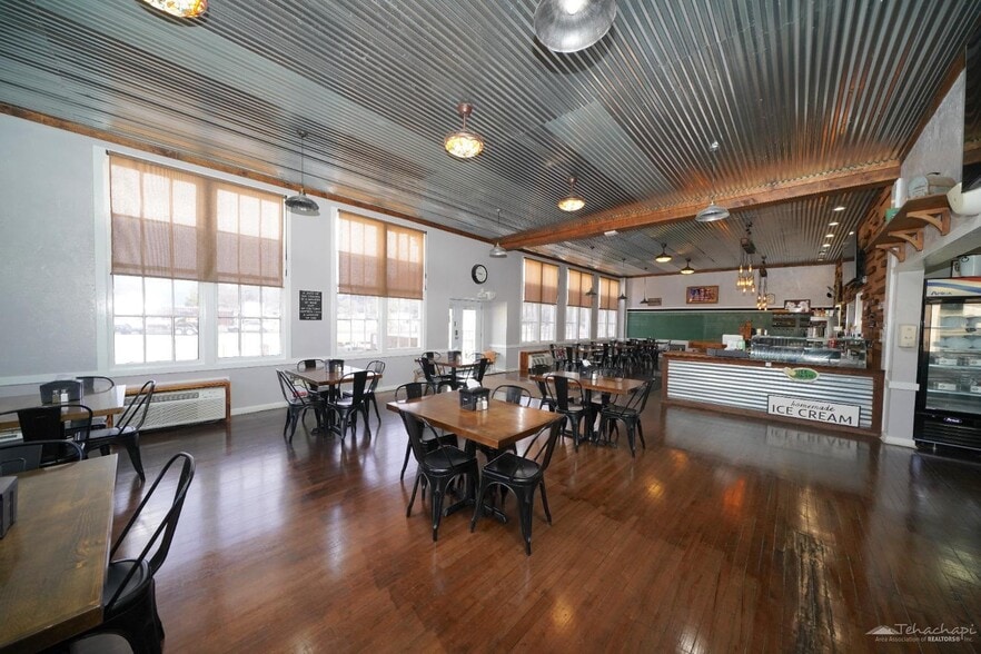 More Photos Of 15814 Caliente Creek Rd, Caliente Restaurant For Sale