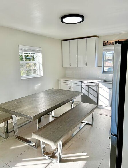 More Photos Of 940 Charles St, West Palm Beach Multifamily For Sale