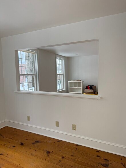 More Photos Of 16 Hudson St, Kinderhook Storefront Retail Residential For Lease