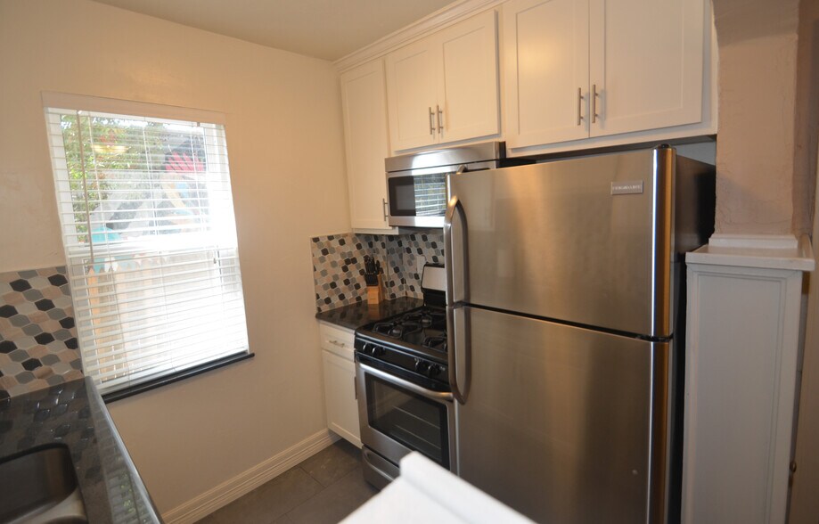 More Photos Of 1712 NW 17th St, Oklahoma City Apartments For Sale