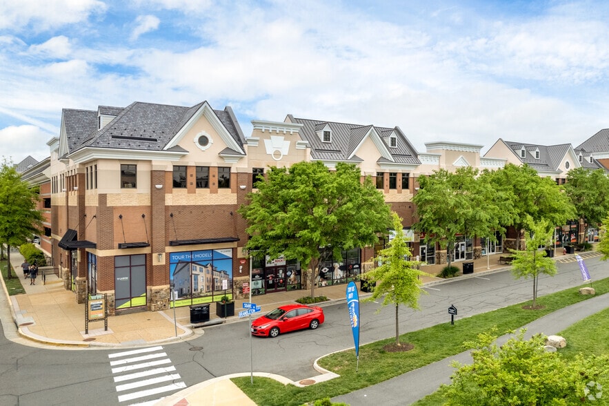 More Photos Of 42385-42395 Ryan Rd, Brambleton Unknown For Lease