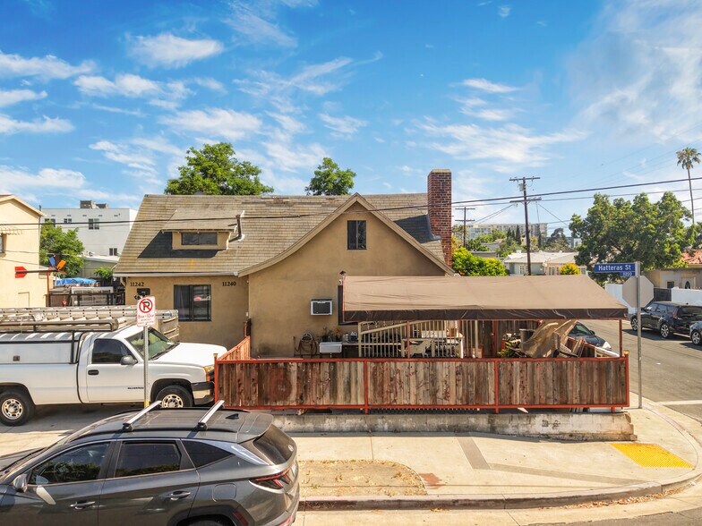 More Photos Of 11234 Hatteras St, North Hollywood Apartments For Sale