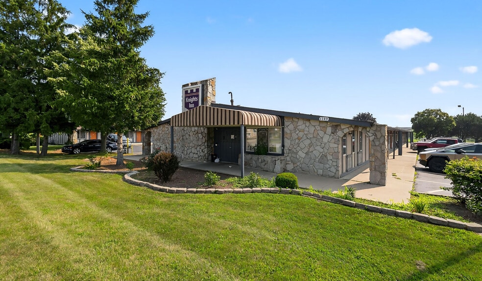More Photos Of 1149 Oakes Rd, Racine Hotel For Sale