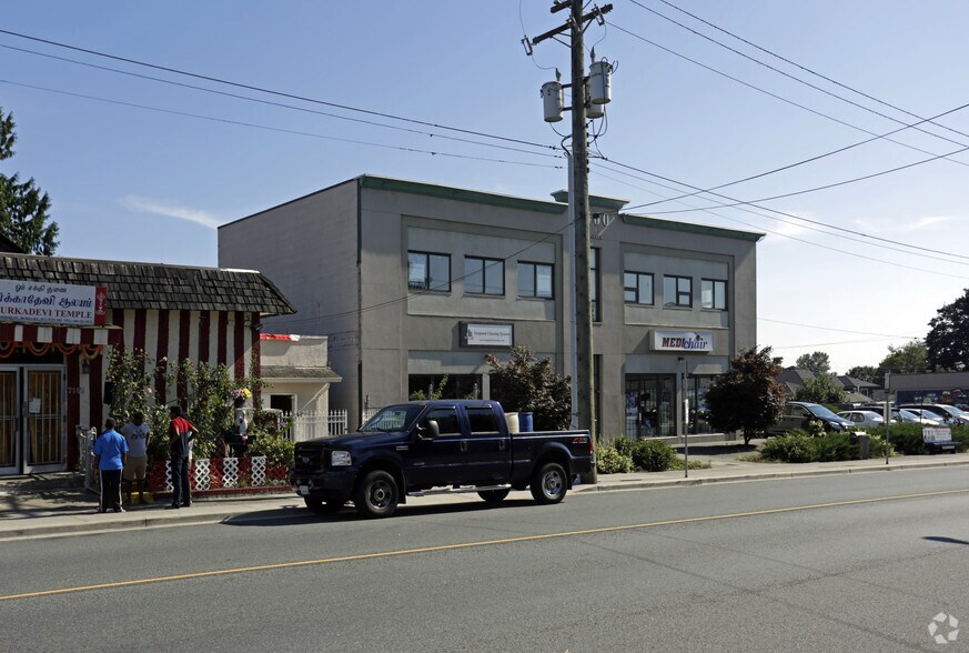 More Photos Of 7460 Edmonds St, Burnaby Loft Creative Space For Sale