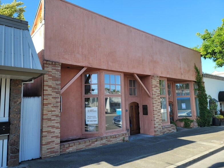 More Photos Of 132-134 Matheson St, Healdsburg Storefront For Sale