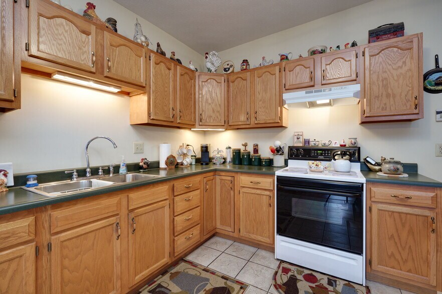 More Photos Of 46 Jefferson St, Brookville Storefront Retail Residential For Sale