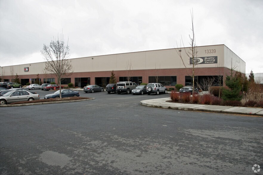 More Photos Of 13339 NE Airport Way, Portland Warehouse For Lease