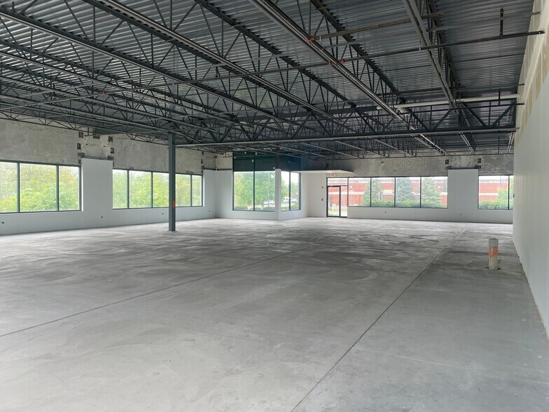 More Photos Of 2130 Point Blvd, Elgin Medical For Lease