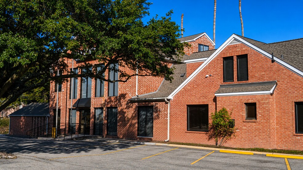 Primary Photo Of 3220 Broadway St, Houston Office For Lease
