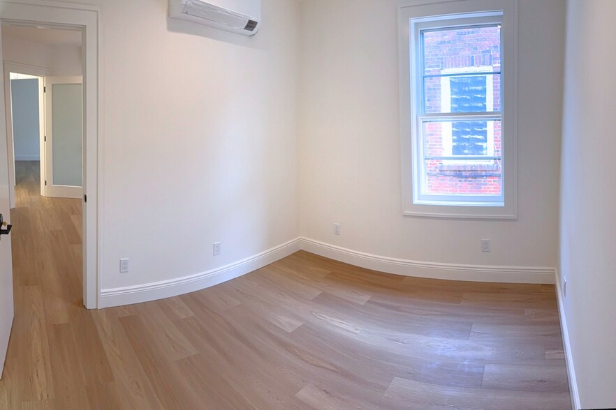 More Photos Of 47 Newtown Ln, East Hampton Coworking Space