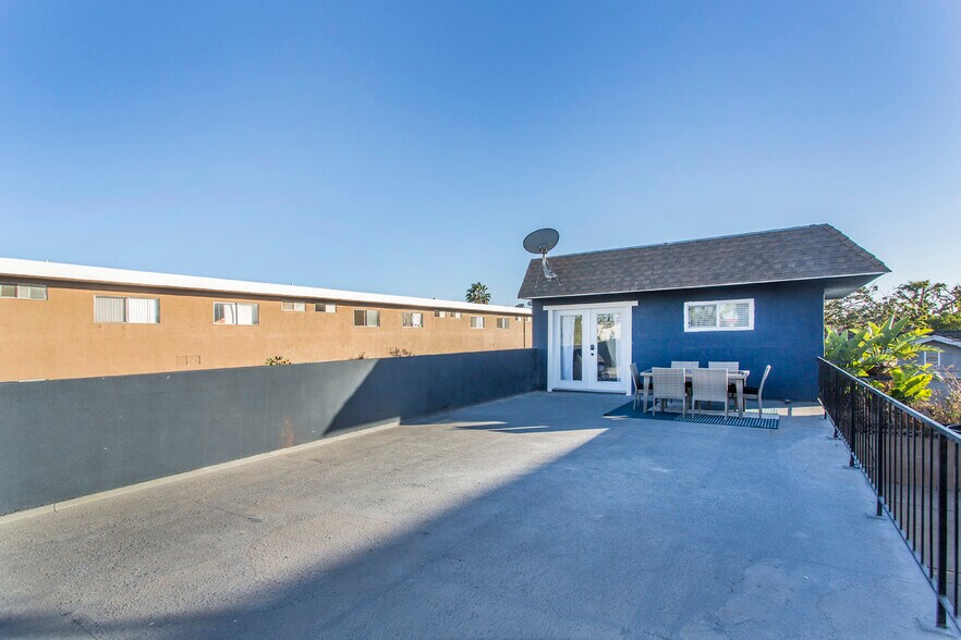 More Photos Of 12128 Ramona Ave, Hawthorne Apartments For Sale
