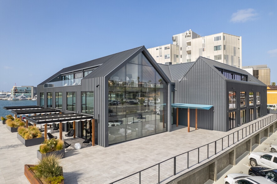 More Photos Of 3101 W Coast Hwy, Newport Beach Office For Lease