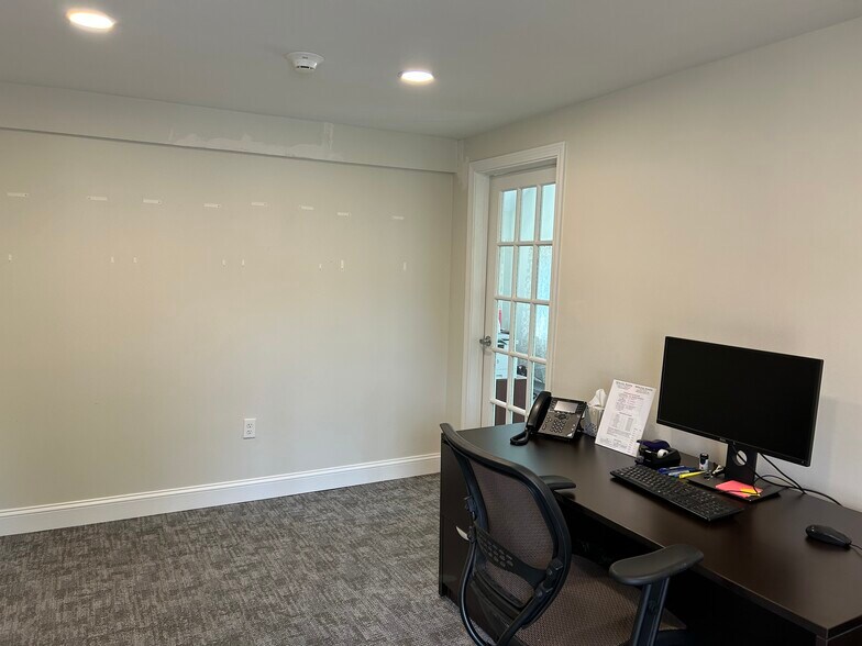 More Photos Of 211 Cochituate Rd, Framingham Office For Sale