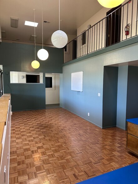 More Photos Of 1930 5th St, Davis Manufacturing For Lease