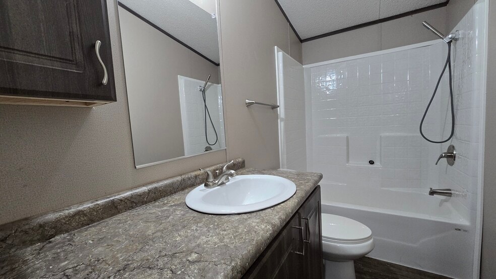 More Photos Of 44 Crawford Dr, Lake Placid Manufactured Housing Mobile Home Park For Sale