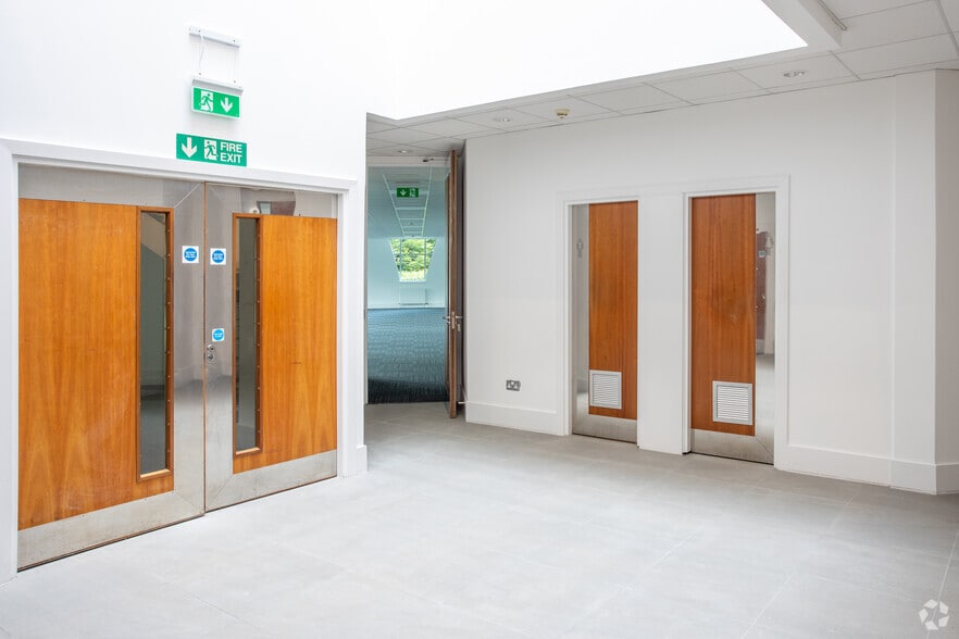 More Photos Of The Castle Business Park, Stirling Office For Sale