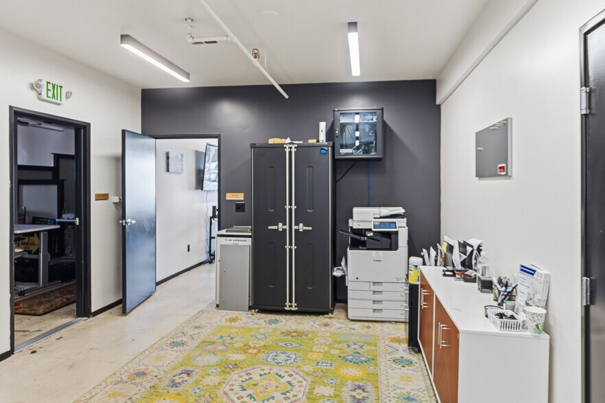 More Photos Of 4746 Soquel Dr, Soquel Storefront Retail Office For Sale