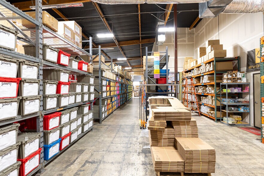 More Photos Of 11455 Folsom Blvd, Rancho Cordova Showroom For Sale