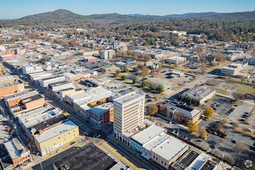 More Photos Of 931 Noble St, Anniston Office For Sale