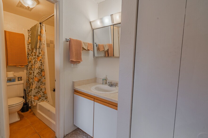More Photos Of 2036 Canyon Blvd, Boulder Apartments For Sale