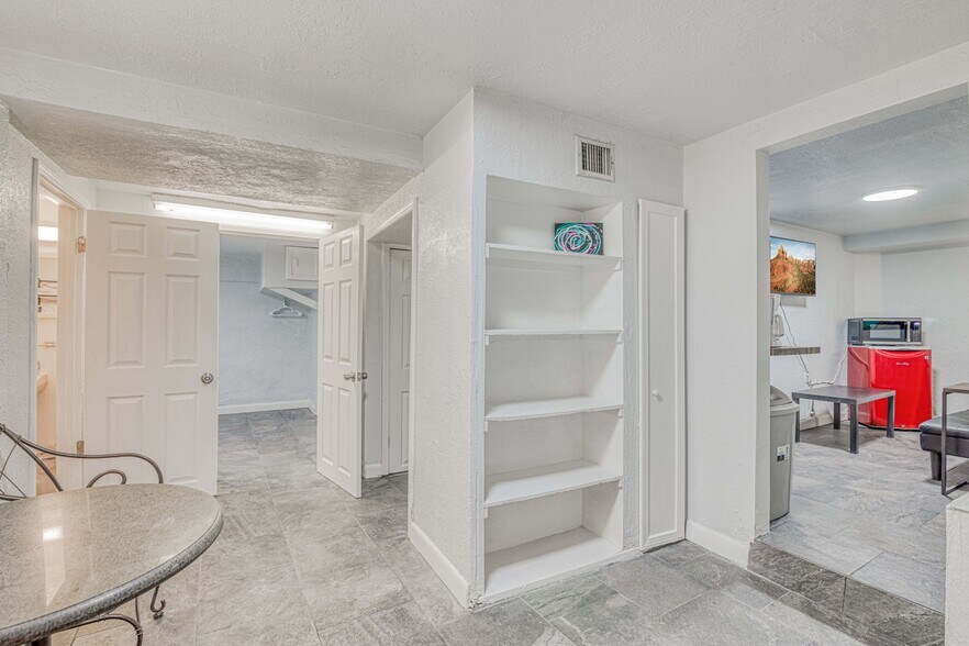 More Photos Of 2415 Montana Ave, El Paso Office Residential For Sale