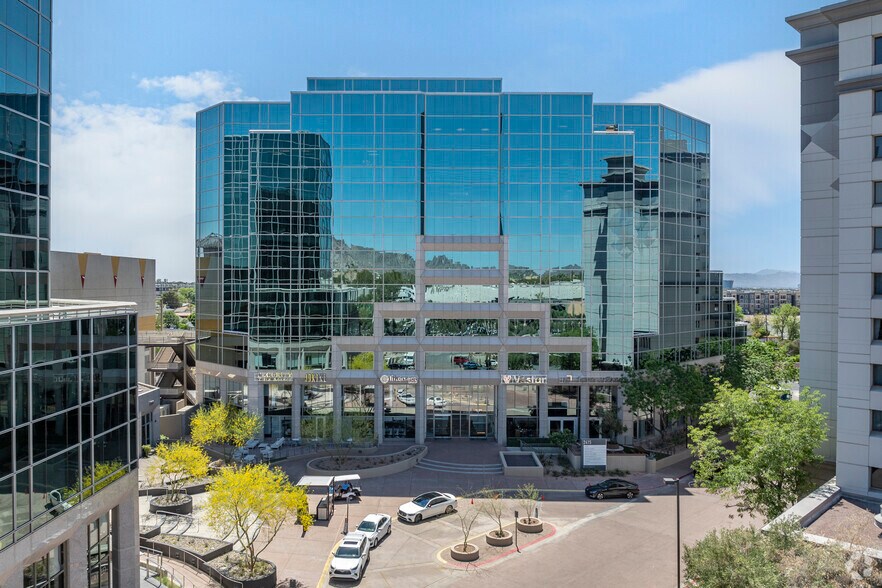 More Photos Of 2415 E Camelback Rd, Phoenix Coworking Space