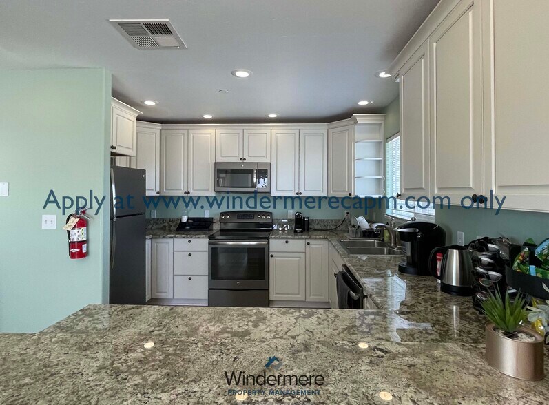 More Photos Of 6201 Bradshaw Rd, Sacramento Industrial For Lease